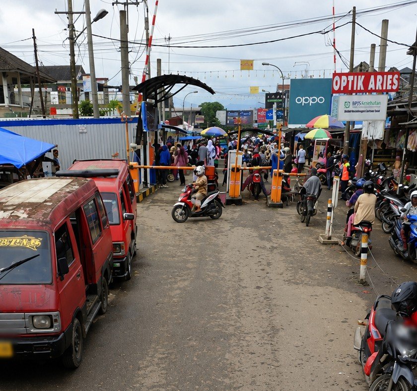 Pengamat Minta Gate Parkir di Jalan S.A. Tirtayasa Lebak Dikaji Ulang, Dinilai Batasi Hak Akses Publik